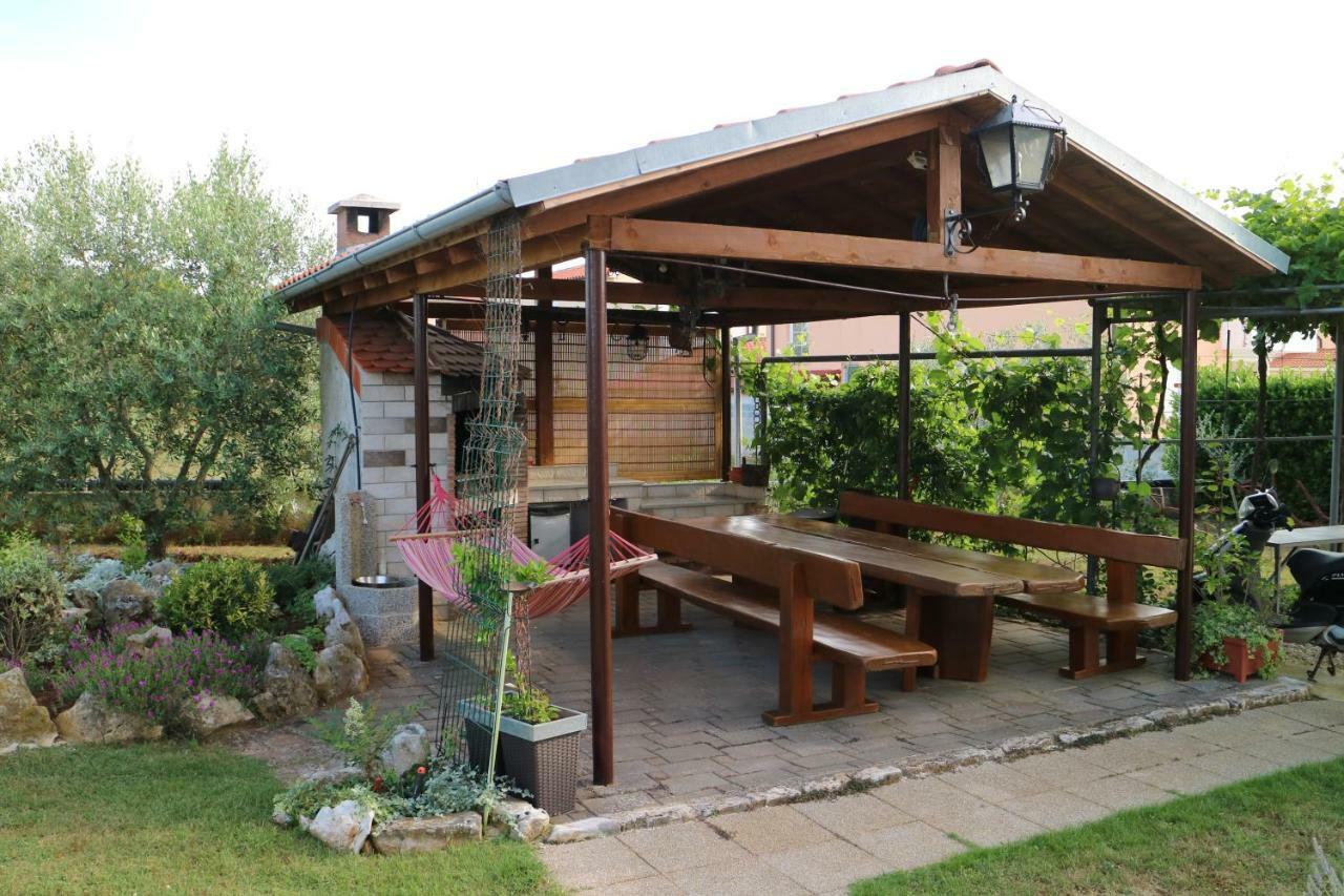 Apartment Ivano Fažana Екстериор снимка